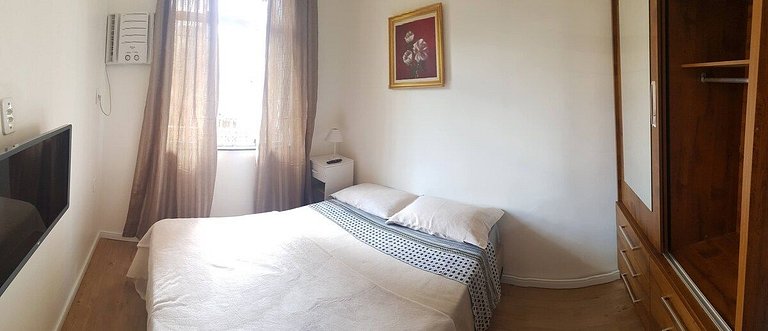 Quarto Vila Olímpia * AR/C * SmartTV * Localização - A04