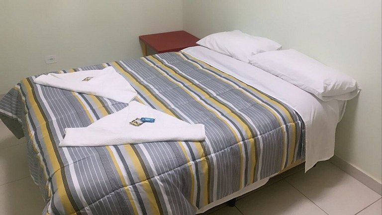 Quarto bem localizado * Vila Olímpia * SmartTV * - A51
