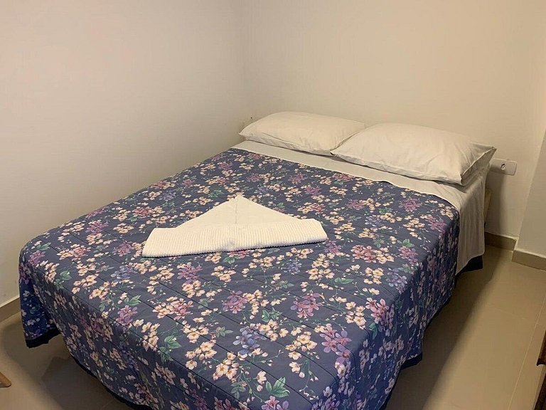 Suíte Vila Olímpia * AR/C * Sem Escadas * SmartTV - A05