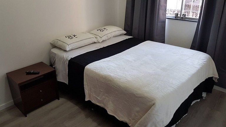 Quarto na vila olímpia A/C SmartTV cama de casal - A02