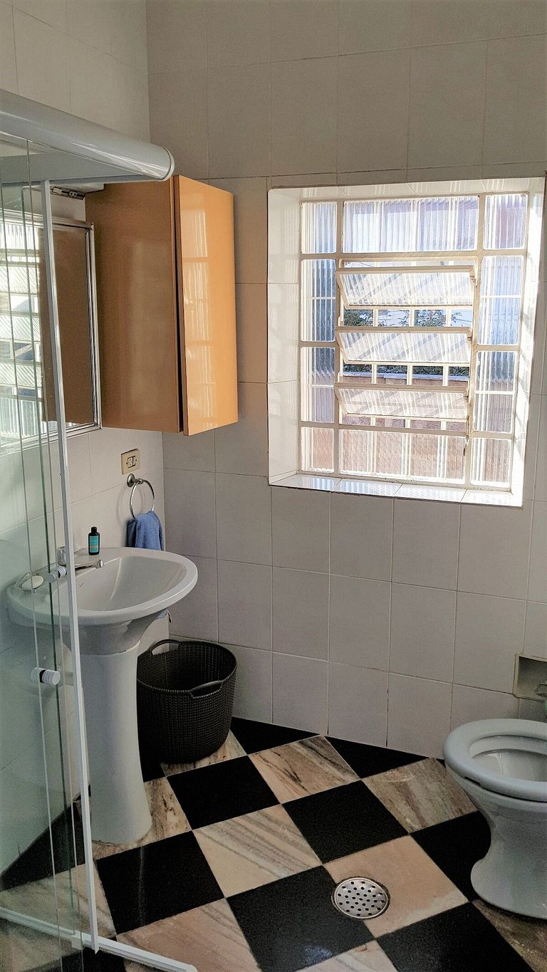 Quarto na vila olímpia A/C SmartTV cama de casal - A02