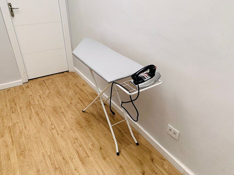 Quarto térreo bem localizado com Netflix - A45