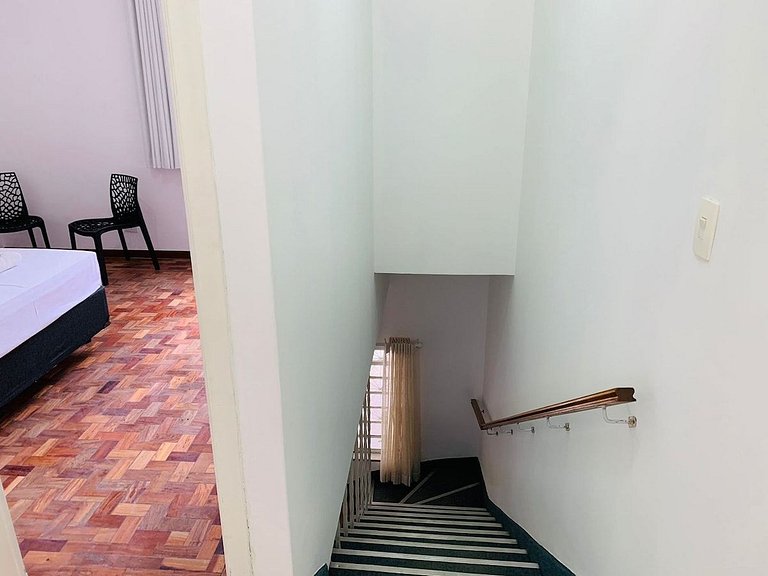 Quarto tranquilo na Vila Olímpia com Smart TV - A49