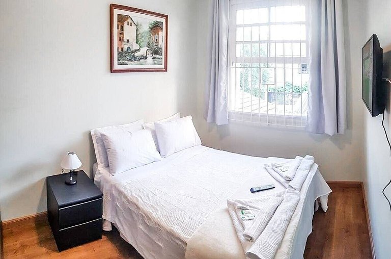 Bedroom in the BEST Location * Vila Olímpia *