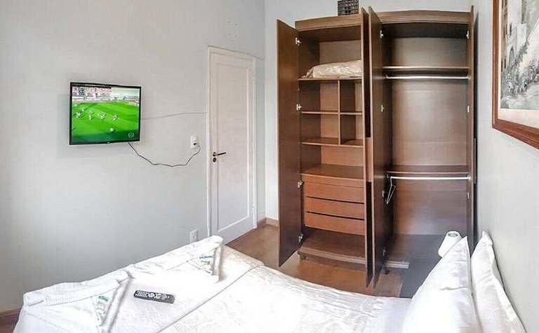 Suíte *Bem Localizada* na Vila Olímpia - A22