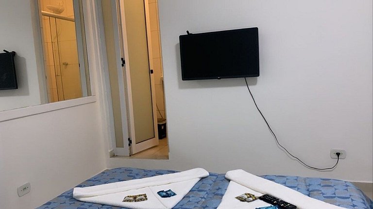 Quarto Amplo * Vila Olímpia * Localização TOP * - A54