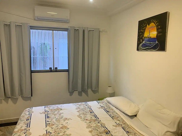Quarto Vila Olímpia * Ótima Localização * - A08