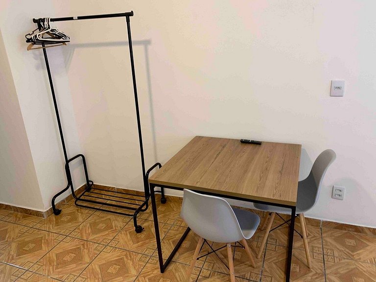 Studio espaçoso ótima localização na vila olímpia - A65