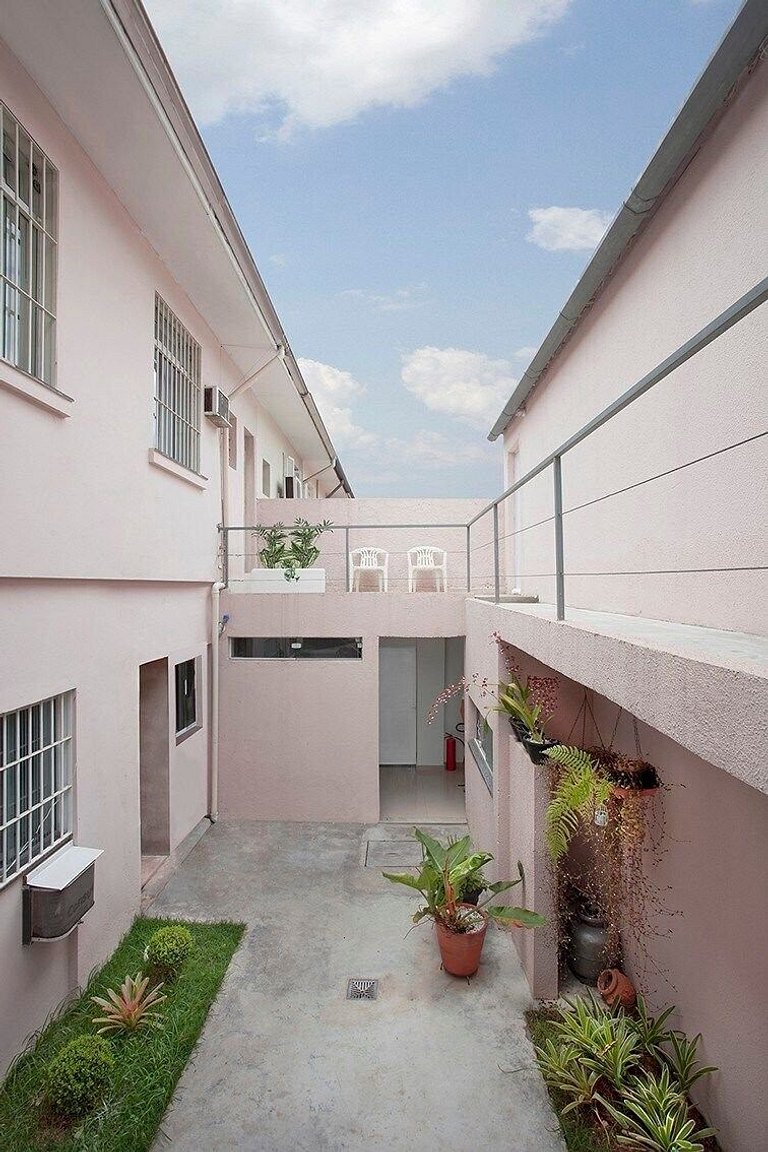 Suíte bem iluminada na Vila Olímpia - A21