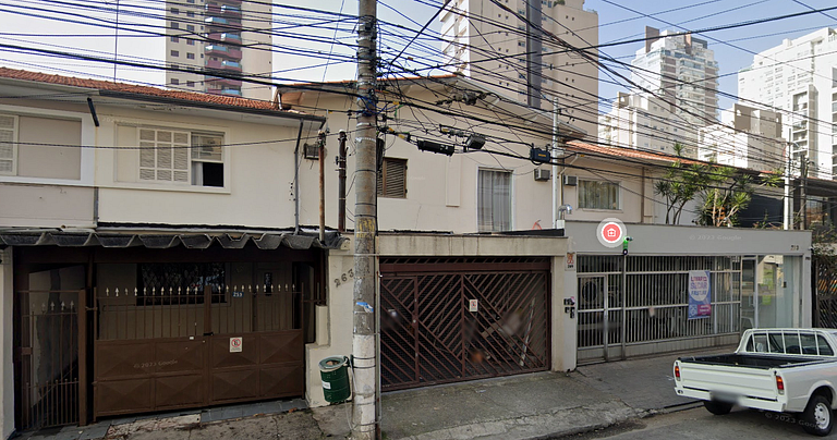 Suíte Vila Olímpia * AR/C * SmartTV * Localização - A06