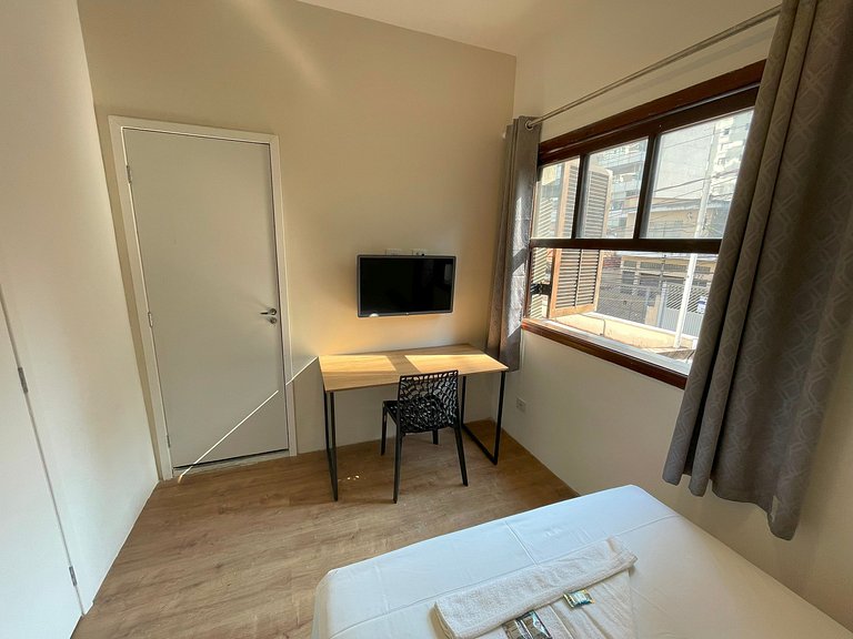 Big Bedroom in Vila Olímpia * A/C