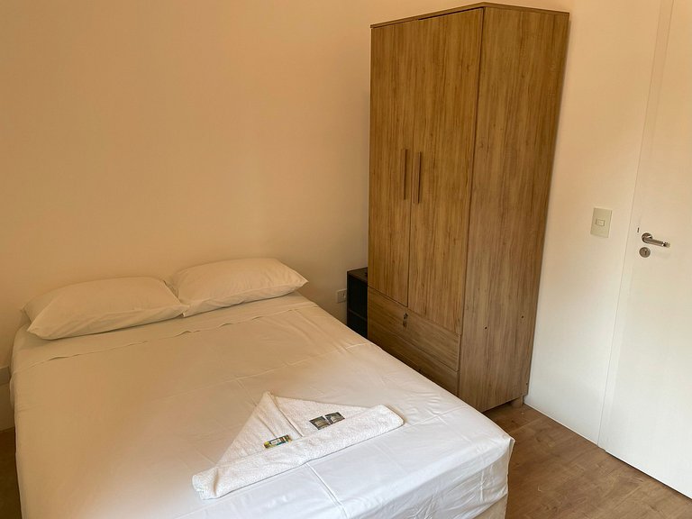Big Bedroom in Vila Olímpia * A/C
