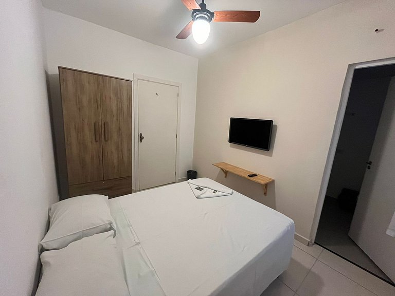 Quarto na Vila Olímpia * Cama Casal * Localização - A33