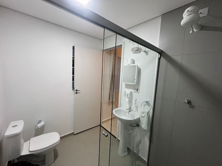 Quarto na Vila Olímpia * Cama Casal * Localização - A33