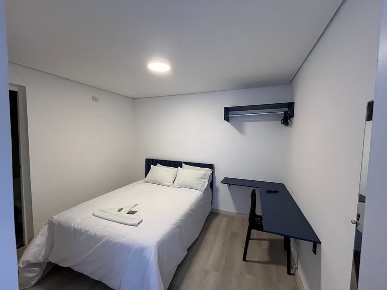 Suíte espaçosa na Vila Olímpia - A17