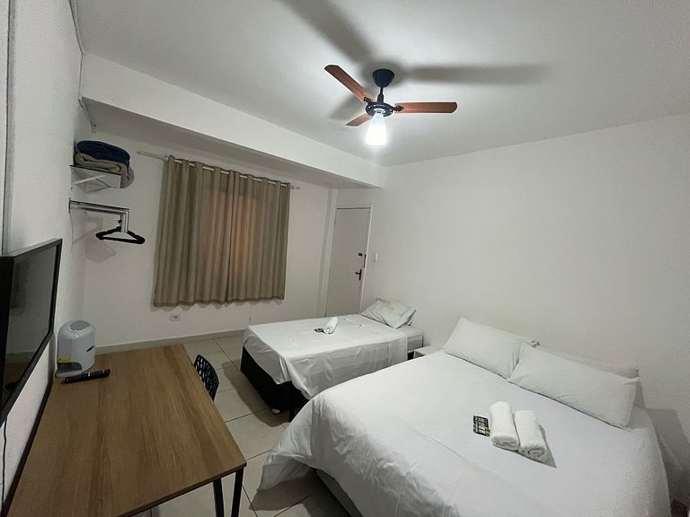 Quarto Amplo * Vila Olímpia * Localização TOP * - A54