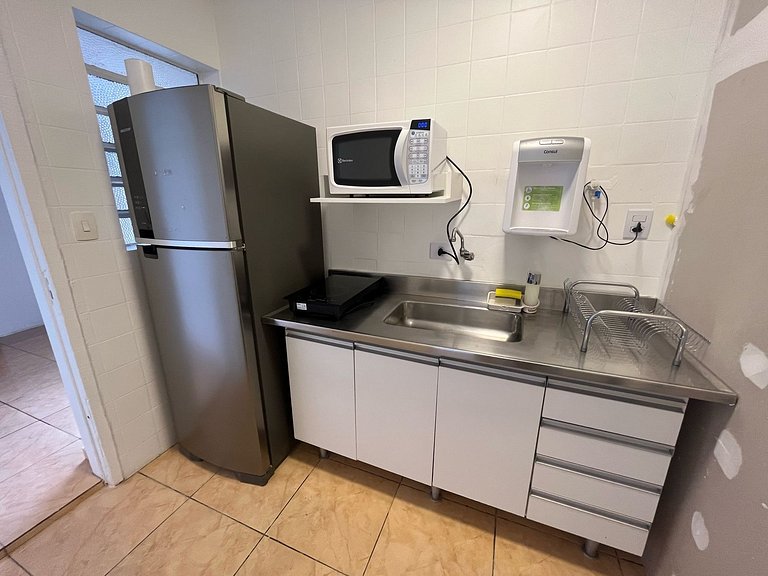 Quarto arejado na Vila Olímpia com Smart TV - A48