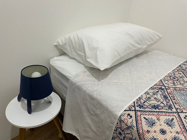 Quarto super localização com NetFlix | A50