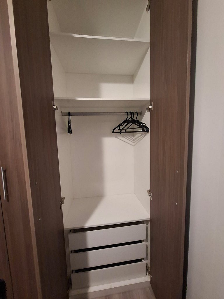 Quarto na vila olímpia A/C SmartTV cama de casal - A02