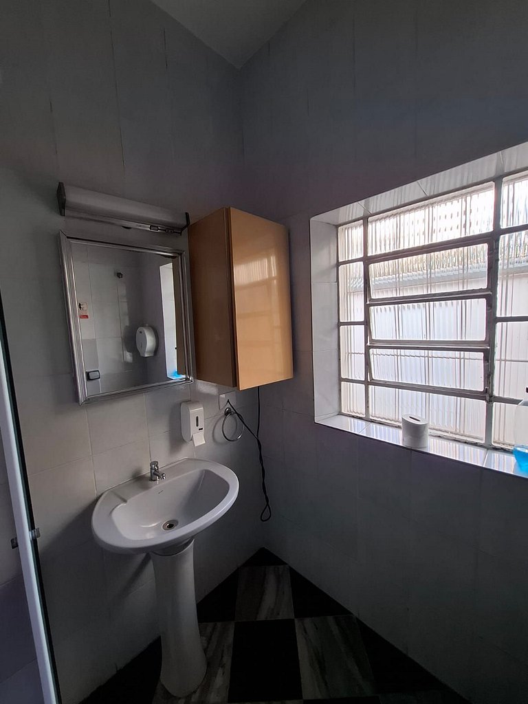 Quarto na vila olímpia A/C SmartTV cama de casal - A02