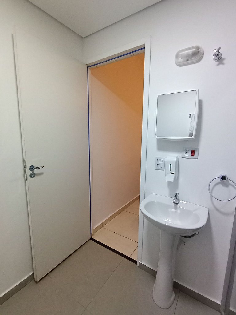 Suite na Vila Olímpia * Cama Casal * Localização - A33