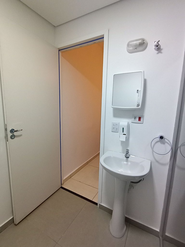 Suite na Vila Olímpia * Cama Casal * Localização - A33