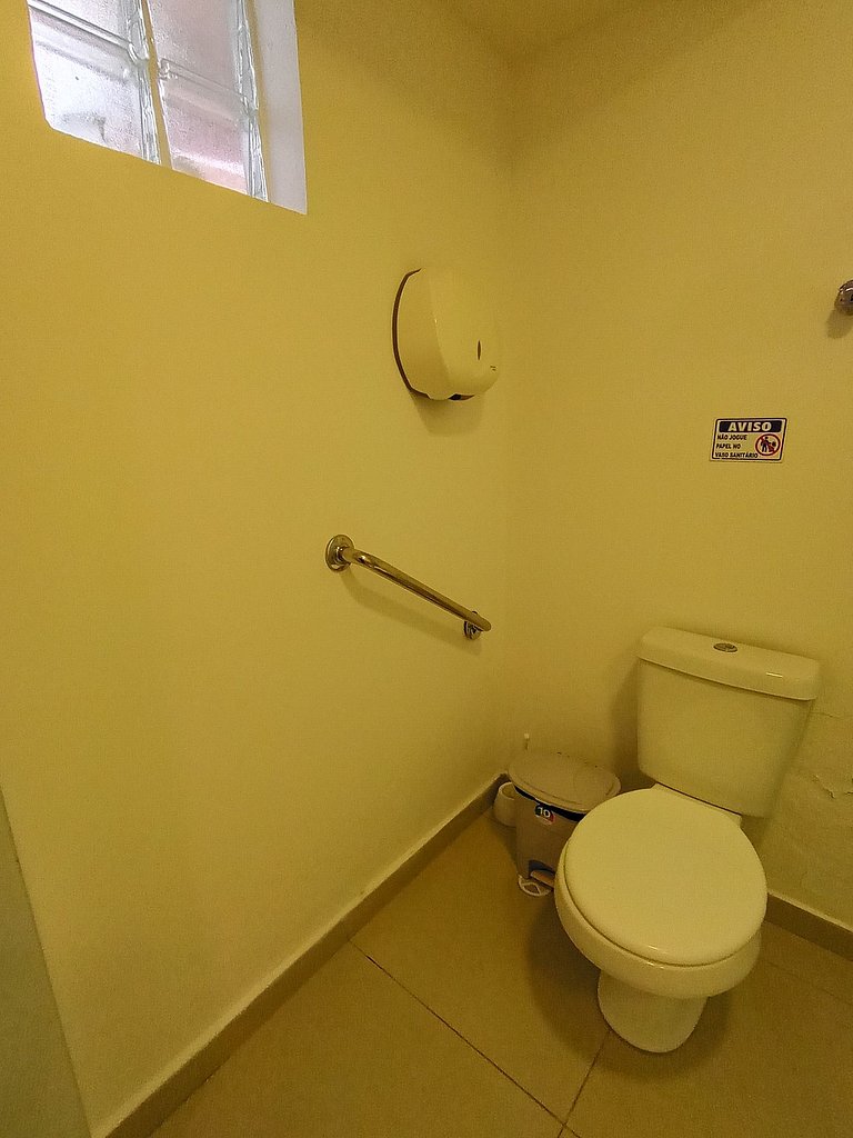 Suíte Vila Olímpia * AR/C * Sem Escadas * SmartTV - A05