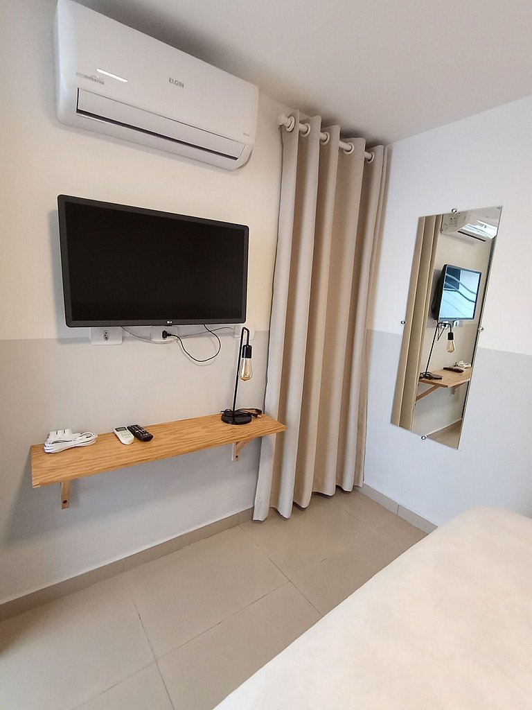 Suíte Vila Olímpia * AR/C * Sem Escadas - A21