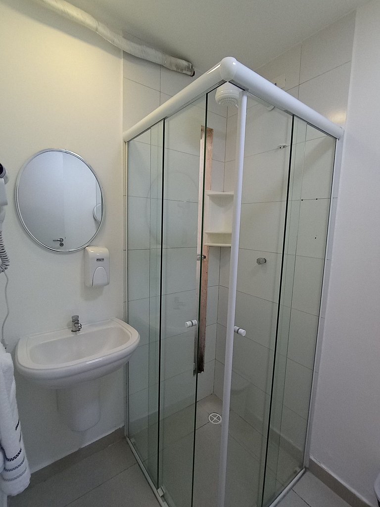 Suíte Vila Olímpia * AR/C * Melhor Localização - A07