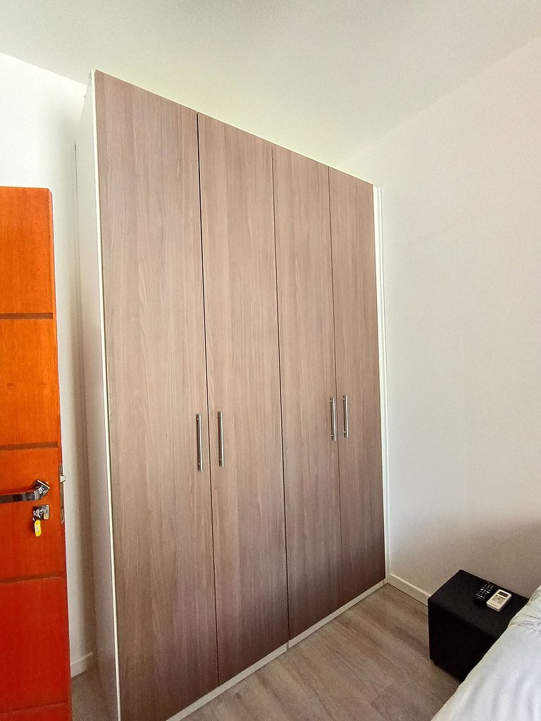 Quarto na vila olímpia A/C SmartTV cama de casal - A02