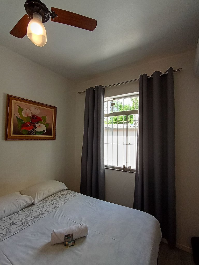 Quarto na vila olímpia A/C SmartTV cama de casal - A02