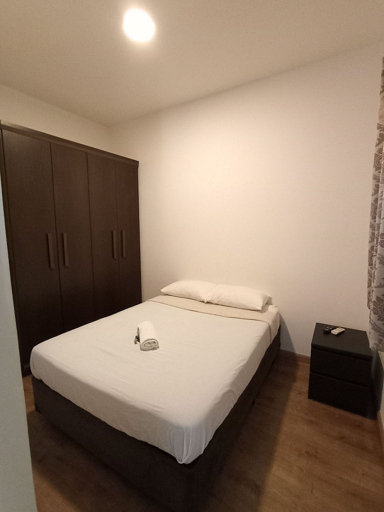 Bedroom in the BEST Location * Vila Olímpia *