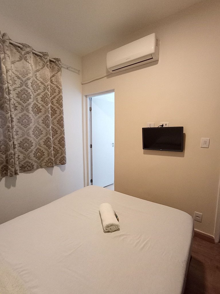 Bedroom in the BEST Location * Vila Olímpia *