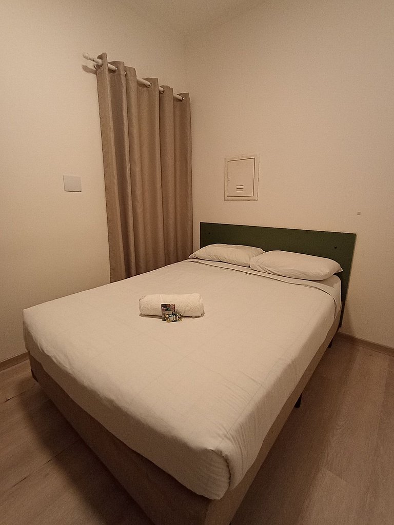 Suíte térrea com SmartTV na Vila Olímpia - A03
