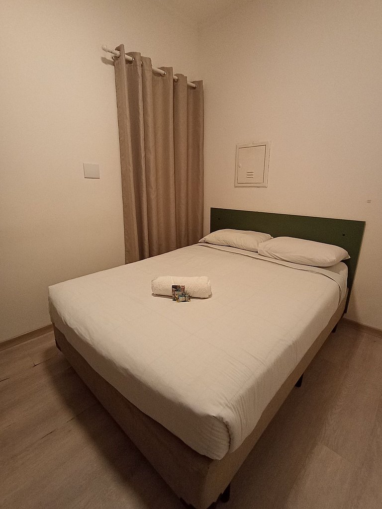 Suíte térrea com SmartTV na Vila Olímpia - A03