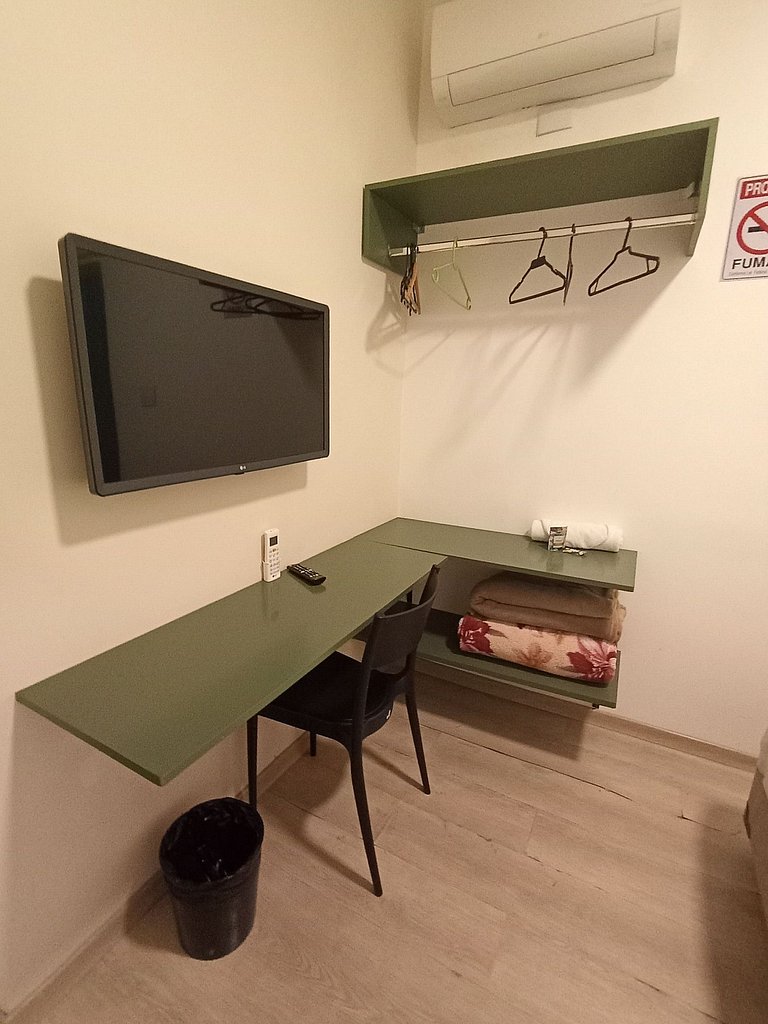 Suíte térrea com SmartTV na Vila Olímpia - A25