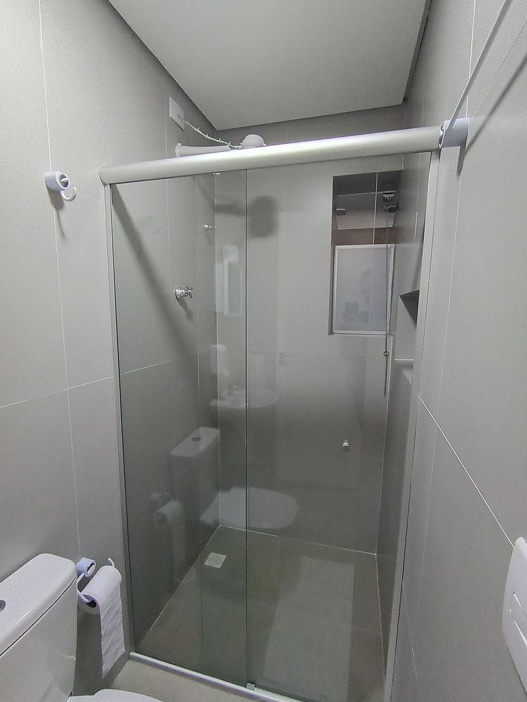Suíte térrea com SmartTV na Vila Olímpia - A03