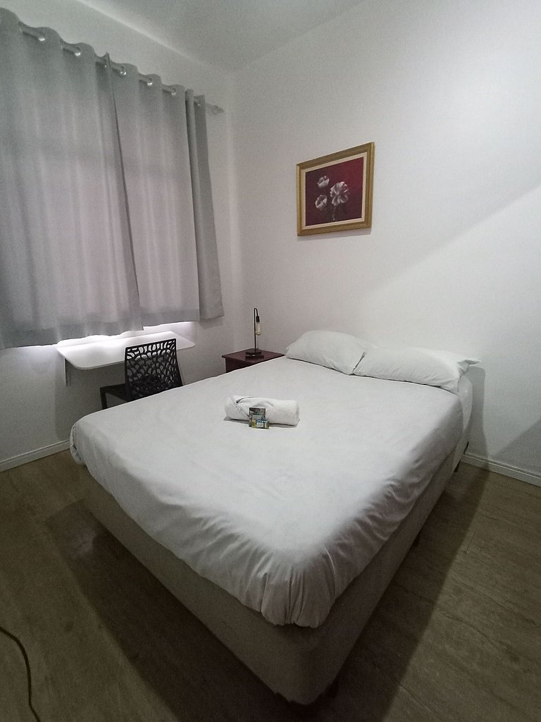 Quarto Vila Olímpia AR/C * Super Localização - A12
