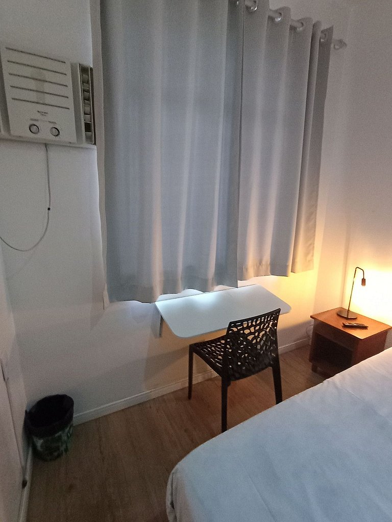 Quarto Vila Olímpia AR/C * Super Localização - A12
