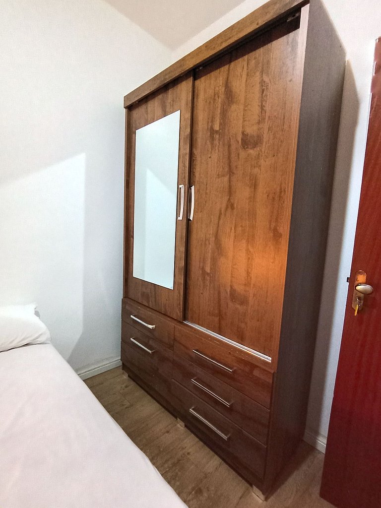 Quarto Vila Olímpia AR/C * Super Localização - A12