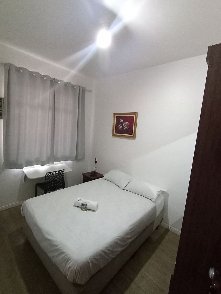 Quarto Vila Olímpia AR/C * Super Localização - A12