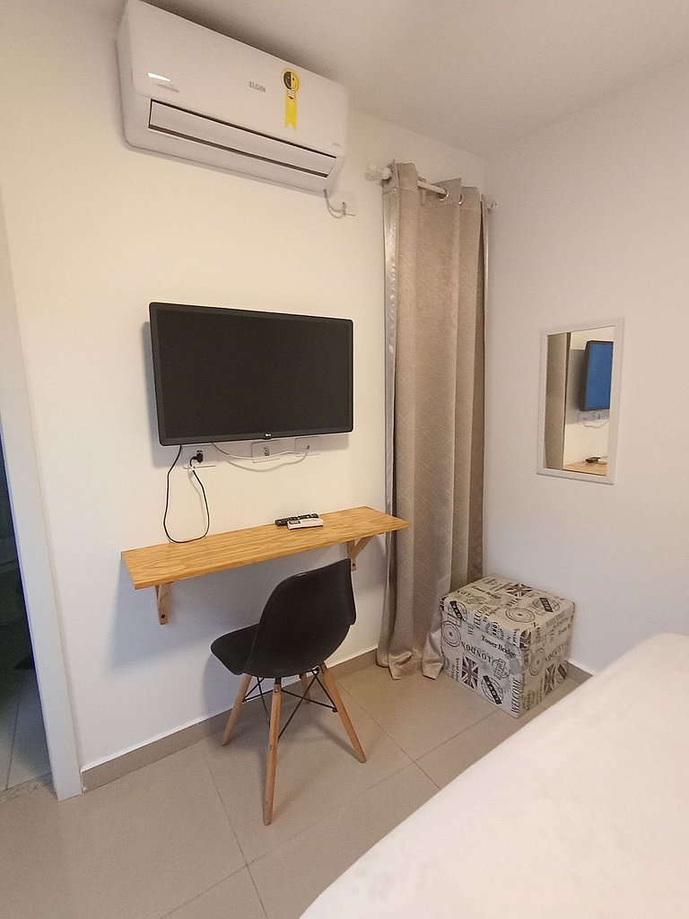 Suíte Vila Olímpia * AR/C * SmartTV * Localização - A06