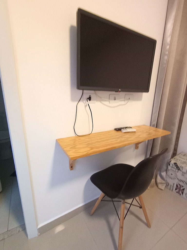 Suíte Vila Olímpia * AR/C * SmartTV - A22