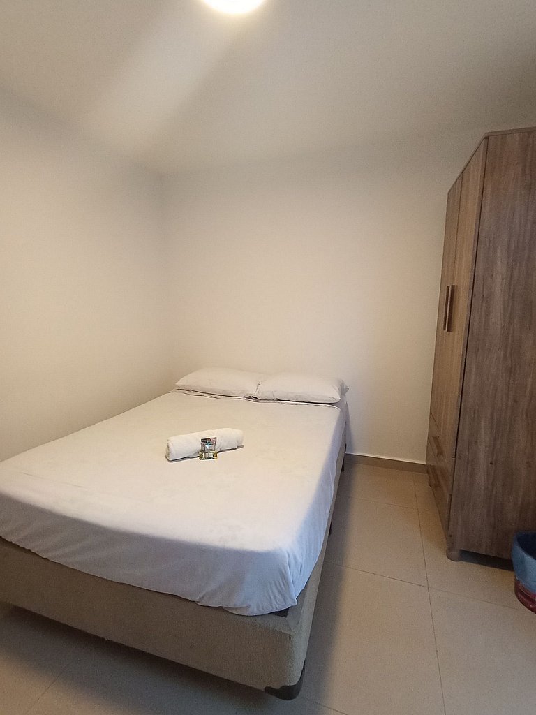 Suíte Vila Olímpia * AR/C * SmartTV - A22