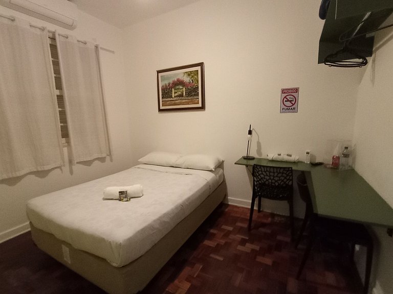 Suite com cama de casal * Vila Olímpia * - A08