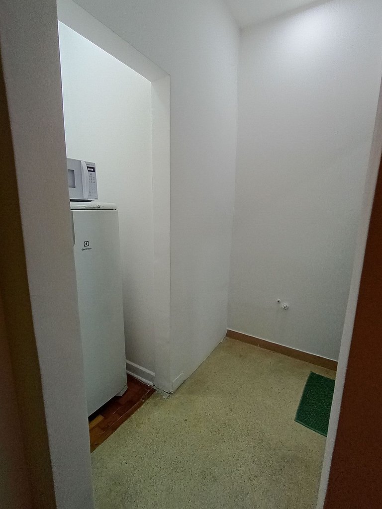 Bedroom with double bed * Melhor Localização *