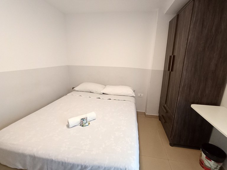 Suíte Vila Olímpia * AR/C * Sem Escadas * SmartTV - A05