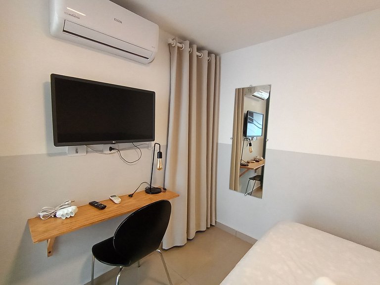 Suíte Vila Olímpia * AR/C * Sem Escadas * SmartTV - A05