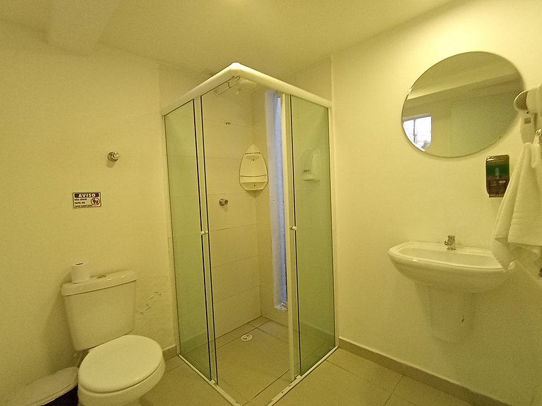 Suíte Vila Olímpia * AR/C * Sem Escadas * SmartTV - A05