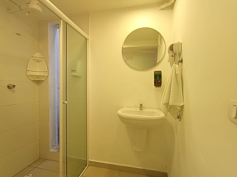 Suíte Vila Olímpia * AR/C * Sem Escadas * SmartTV - A05